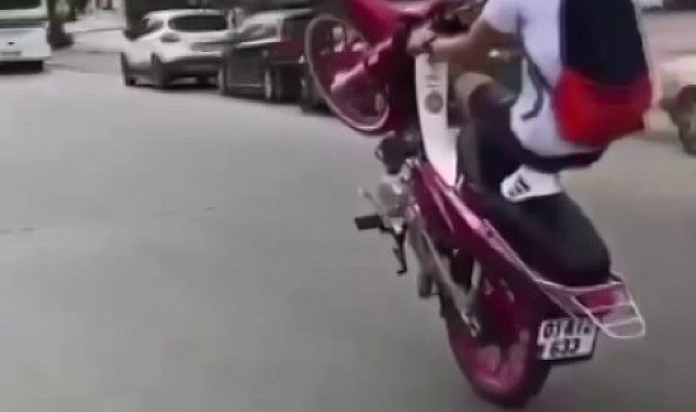 Motosikletle tehlikeli yolculuk