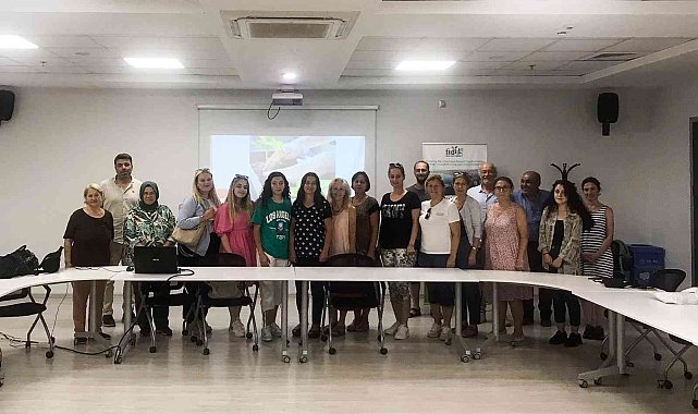 Nilüfer'de balkon tarımı hakkında bilinçlendiler