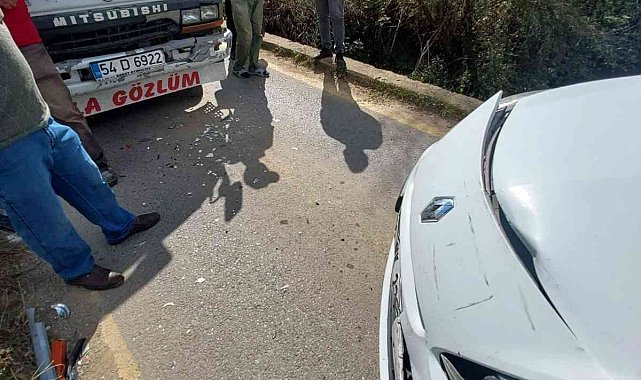 Otomobil ile kamyon köprüde kafa kafaya çarpıştı: 1 yaralı