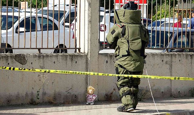 Oyuncak bebek polis ekiplerini alarma geçirdi