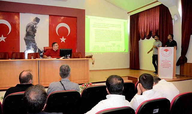 "Halk Elinde Küçükbaş Hayvan Islahı Ülkesel Projesi" anlatıldı