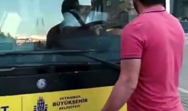 Sancaktepe'de İETT otobüsü krizi: Önünü kesip güç bela bindiler