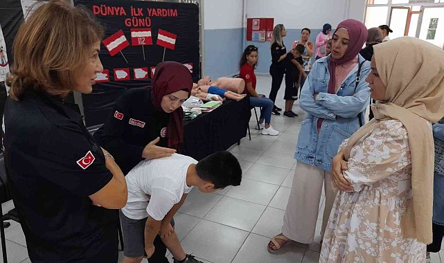 Sinop'ta öğretmenlere ve velilere uygulamalı ilk yardım eğitimi