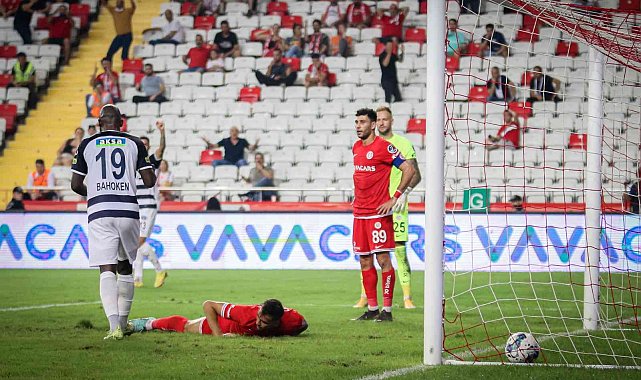 Spor Toto Süper Lig: Antalyaspor:0 - Kasımpaşa: 2