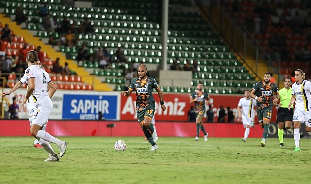 Spor Toto Süper Lig: Corendon Alanyaspor: 0 - MKE Ankaragücü: 0