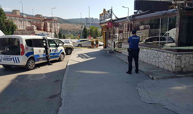 Tartıştığı husumetlisini tabancayla vurdu
