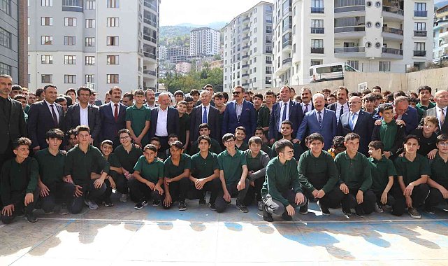 TOBB Başkanı Rifat Hisarcıklıoğlu Artvin'de okul açılışına katıldı