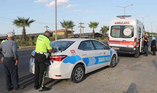 Turgutlu'da otomobil ile motosiklet çarpıştı: 1 yaralı