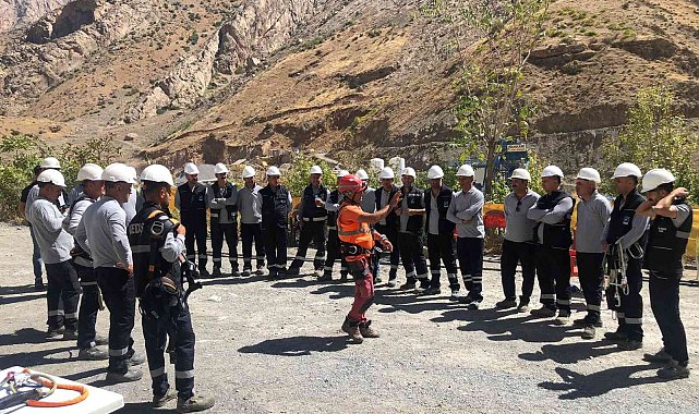 VEDAŞ'ın çalışanlarına yönelik İş Sağlığı ve Güvenliği' eğitimleri sürdürüyor