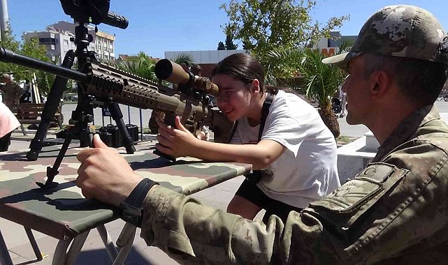 Yerli ve milli silahlara Edremitlilerden büyük ilgi