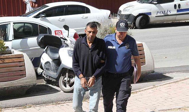 18 suç kaydı olan şüpheli, kablo çalarken yakalandı