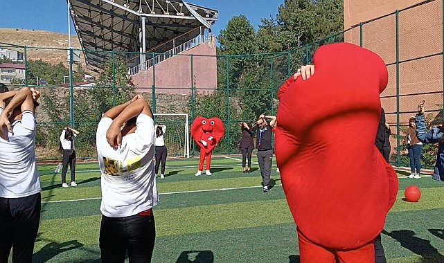 Bitlis İl Sağlık Müdürlüğünden "Kalbinizi Ödüllendirin" etkinliği