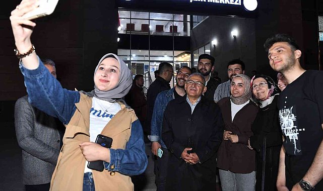 Büyükşehirin 40 milyon TL'lik eğitim desteği için başvuru şartları belli oldu