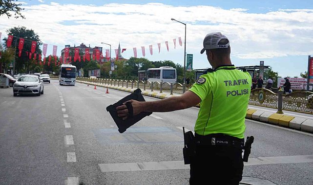Edirne'de toplu taşıma araçlarına yönelik denetimler arttırıldı