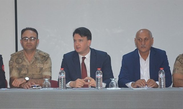 Kaymakam Gürses, muhtarlarla bir araya geldi
