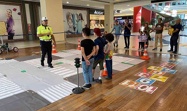 Kütahya'da 213 çocuğa uygulamalı trafik eğitimi