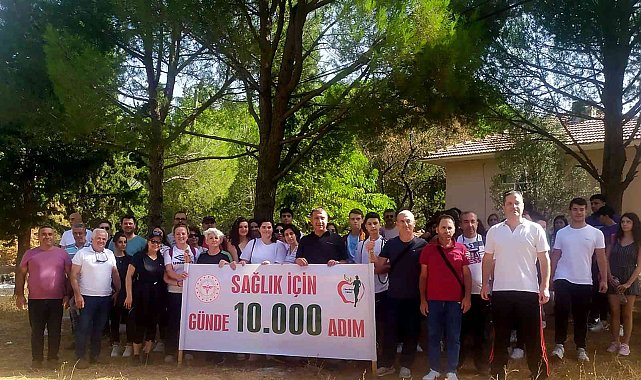 Söke'de yürüyüş gününde sağlık için yürüdüler
