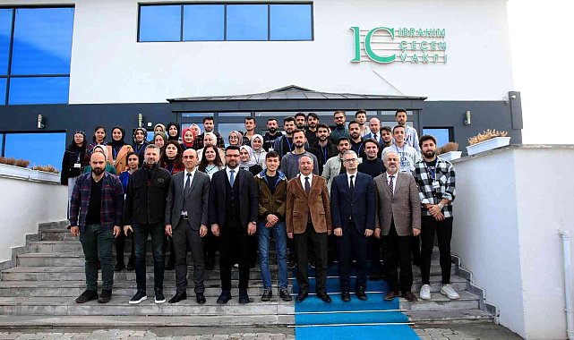 AİÇÜ'de "Genç girişimciler için e-ticaret" eğitimi verilmeye başlandı