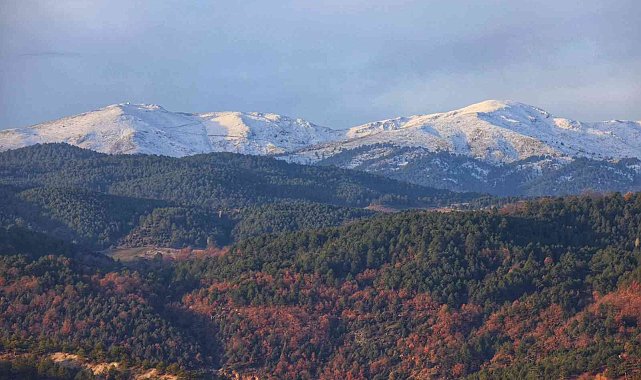 Akdağ'da iki mevsim bir arada
