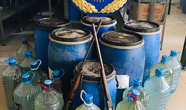 Bağ evinde 660 litre ev yapımı içki ele geçirildi
