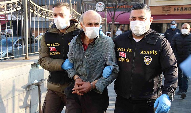 Bıçaklayarak öldürdükleri kişiyi gömdükleri iddia edilen 3 sanığın yargılanmasına devam edildi