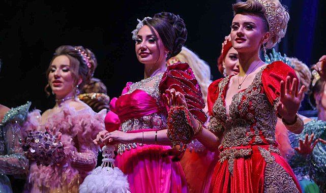 Buca'da coşkulu Balkan Festivali