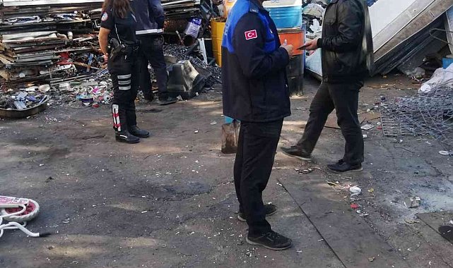 Bursa'da hurdacılara çalıntı mazgal denetimi