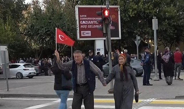 CHP'li Erdoğan hayranı: "Tayyip'in hastasıyım. Bu adama nankörlük edenler var, onlar bu ülkenin vatandaşı değil"