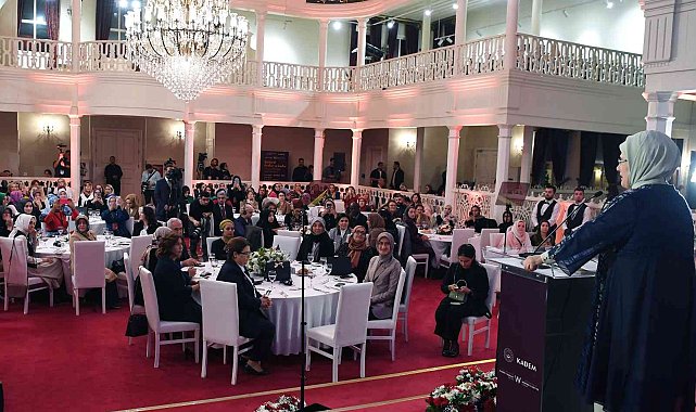 Emine Erdoğan: "Kadını hakikatinden kopararak yeniden şekillendirmeye çalışan bir gündemin içindeyiz"