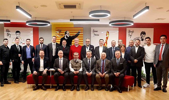 GSYİAD Sarı Kırmızı Kareler yarışmasının oylaması yapıldı