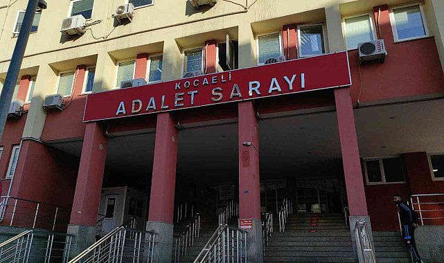 Havaya ateş edip o anları sosyal medyada paylaştılar