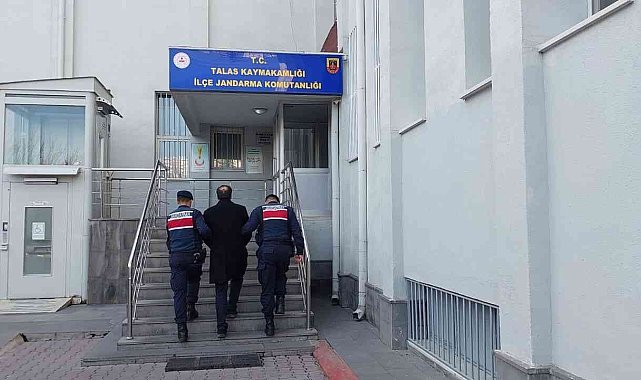 Kesinleşmiş cezası bulunan FETÖ üyesi, jandarmadan kaçamadı