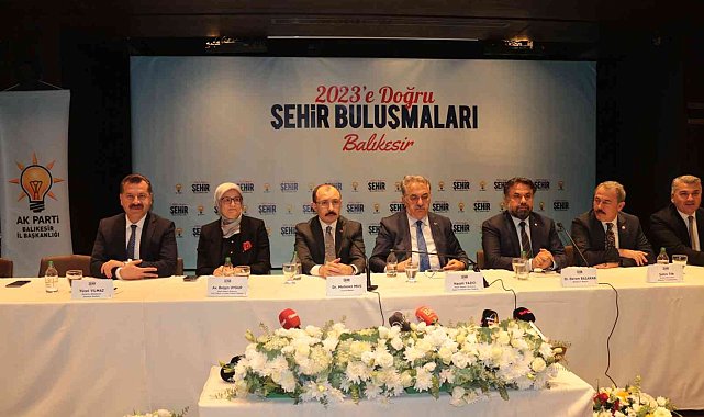 Ticaret Bakanı Mehmet Muş'tan yatırımcılara çağrı: "Yatırımlarınızı sürdürün"