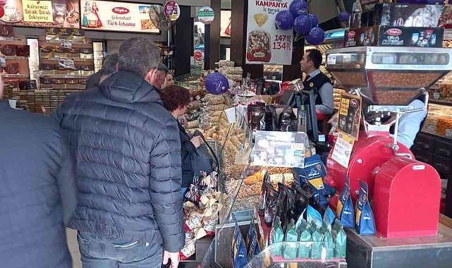 Kuruyemişçilerde manzara değişmedi