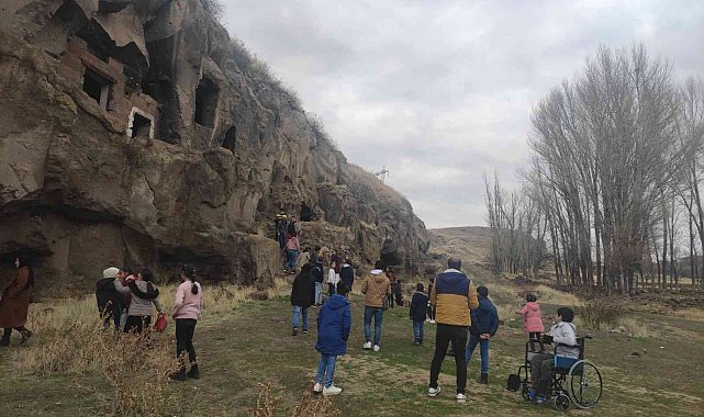 "Çocuklar Mutlu Olsun" projesiyle öğrenciler geziye götürülüyor