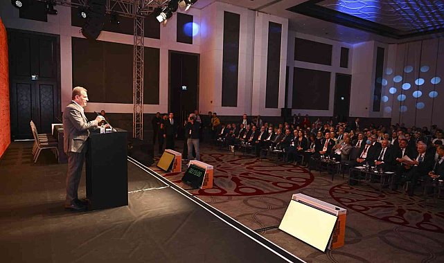 Seçer: "Mersin, markalaşma konusunda süratle atılım yapan bir kent"