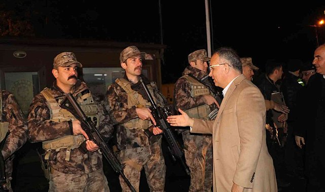 Yılbaşında da görevinde olan kamu personeline protokol ziyareti