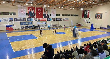 100. Yıl Cumhuriyet Voleybol Turnuvasının açılışı yapıldı