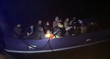 18 düzensiz göçmen kurtarıldı, 35'i yakalandı