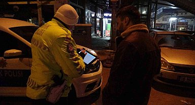 2.96 promil alkollü çıkan sürücüden polise: "Bu kadar heyecan yapmaya gerek yok"