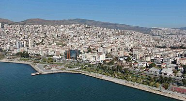 'Bayraklı Çözüm Merkezi' yüzleri güldürüyor