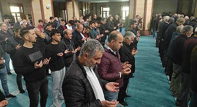 Adana'da eller semaya açıldı, yağmur için dua edildi