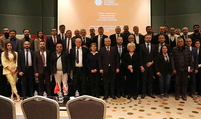 Adana'da gazeteciler dezenformasyon konusunda bilgilendirildi
