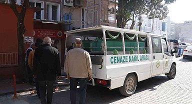 Adana'da kan davasına kurban giden gencin cenazesi teslim alındı