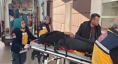 Adıyaman'da traktör devrildi: 1 yaralı