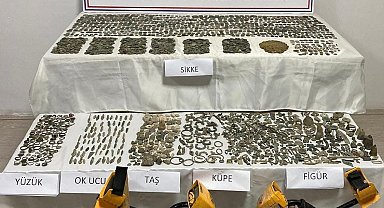 Afyonkarahisar'da binlerce tarihi eser ele geçirildi