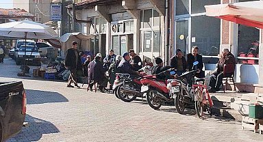 Afyonkarahisar'da ilkbaharı andıran manzara