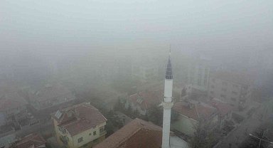Afyonkarahisar'da sis etkili oldu