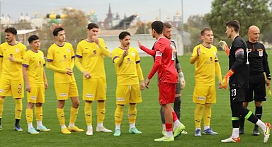 Afyonspor, Antalya kampını tamamlayarak kente döndü.