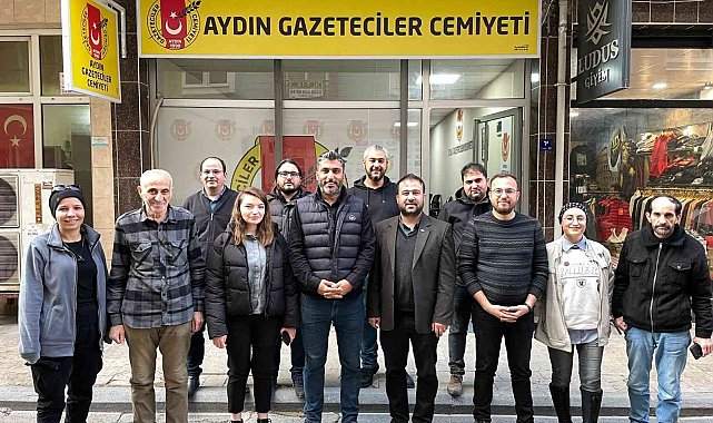 AGC'den muhabirlere ödül